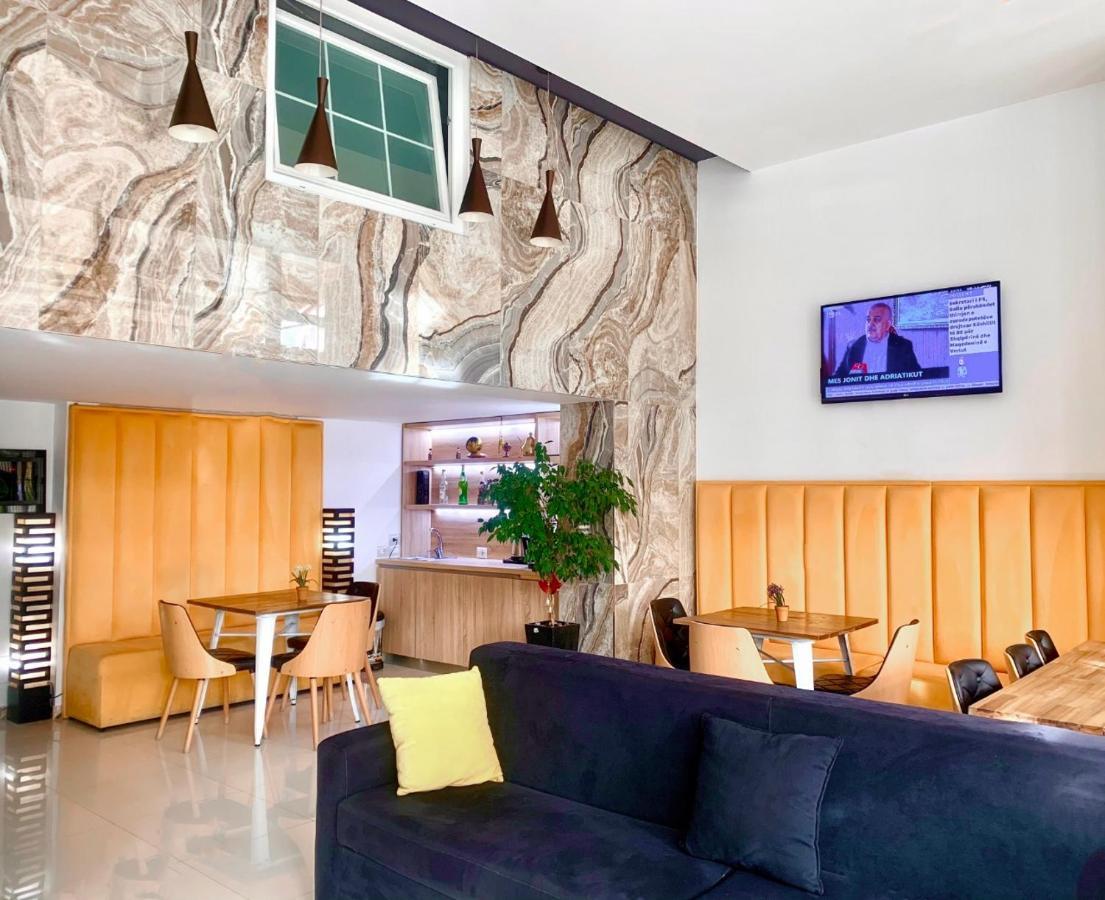 Park Hotel Tirana Yzberish Luaran gambar