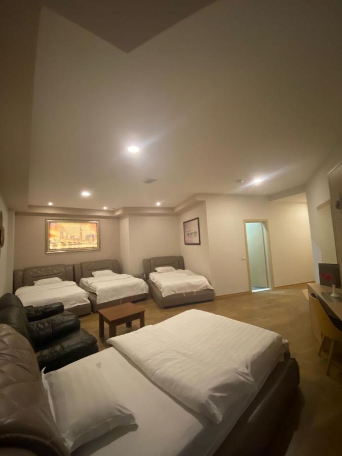 Park Hotel Tirana Yzberish Luaran gambar