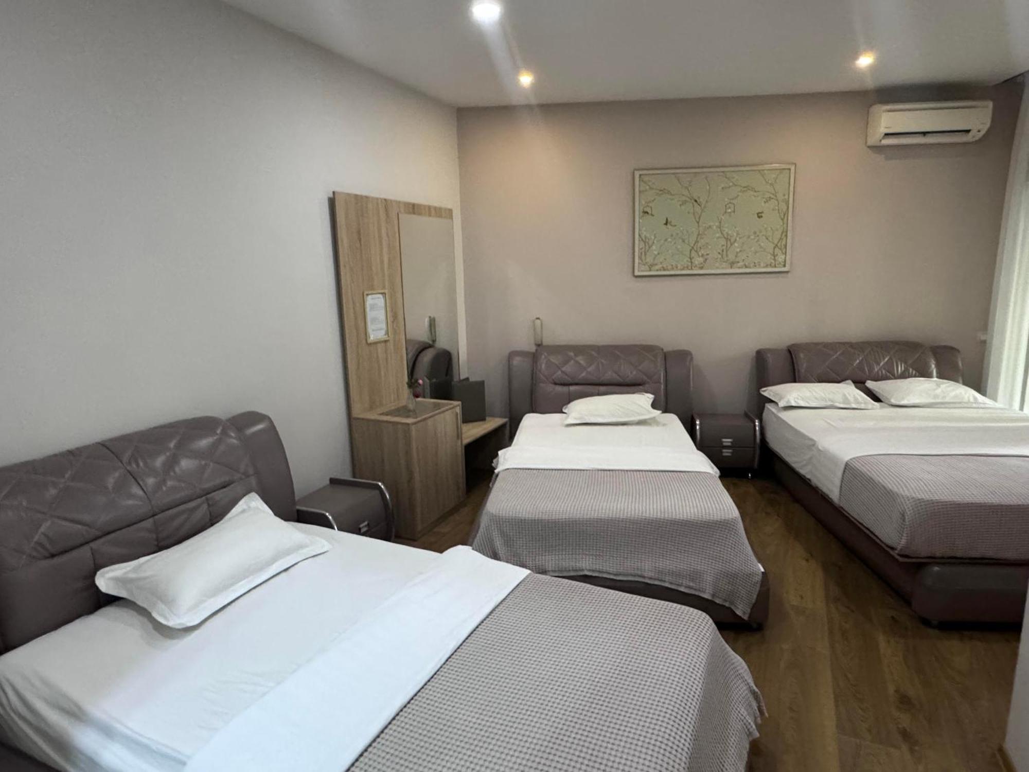 Park Hotel Tirana Yzberish Luaran gambar