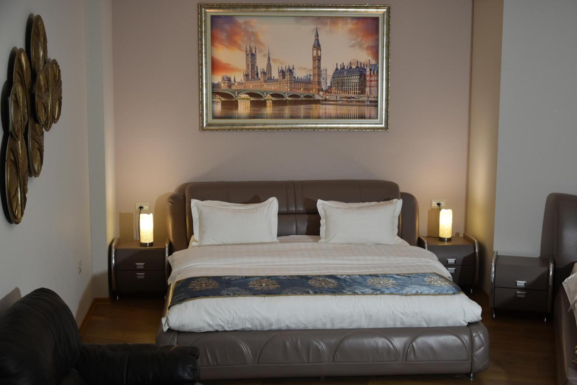 Park Hotel Tirana Yzberish Luaran gambar