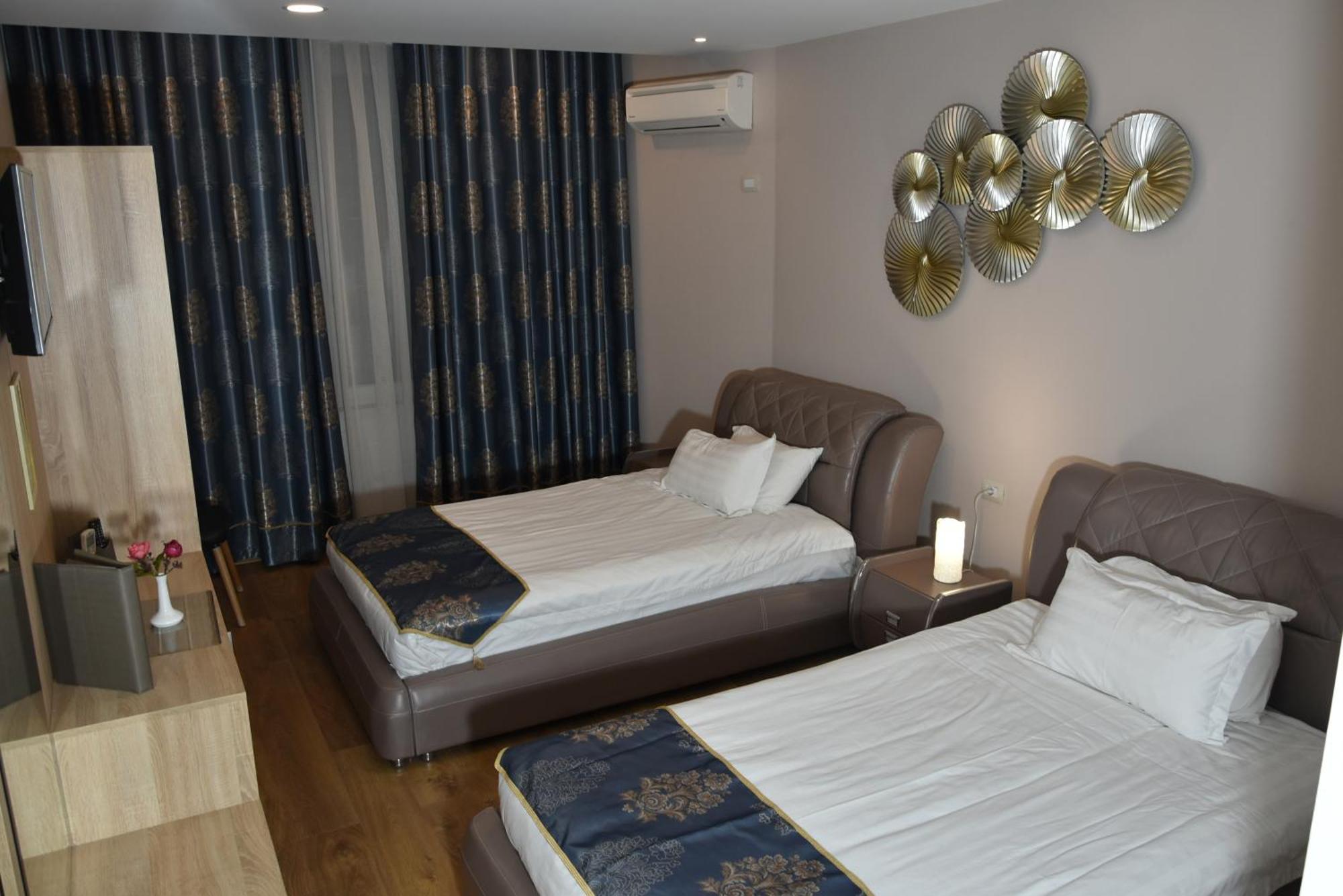 Park Hotel Tirana Yzberish Luaran gambar