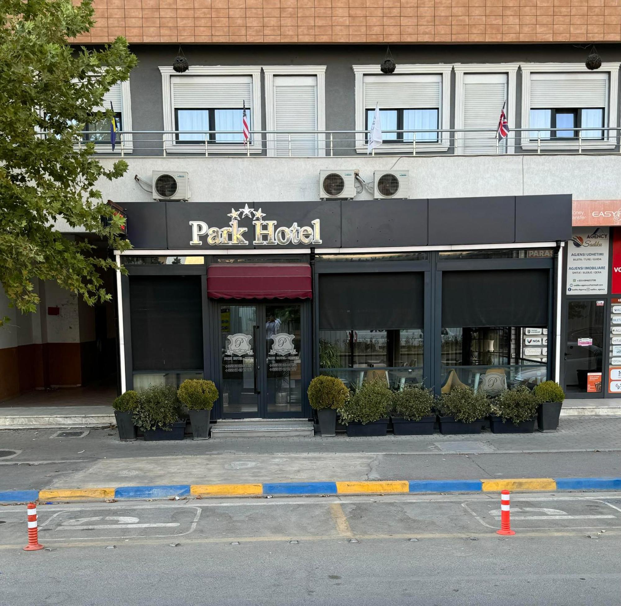 Park Hotel Tirana Yzberish Luaran gambar