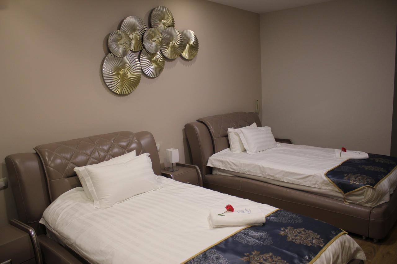 Park Hotel Tirana Yzberish Luaran gambar